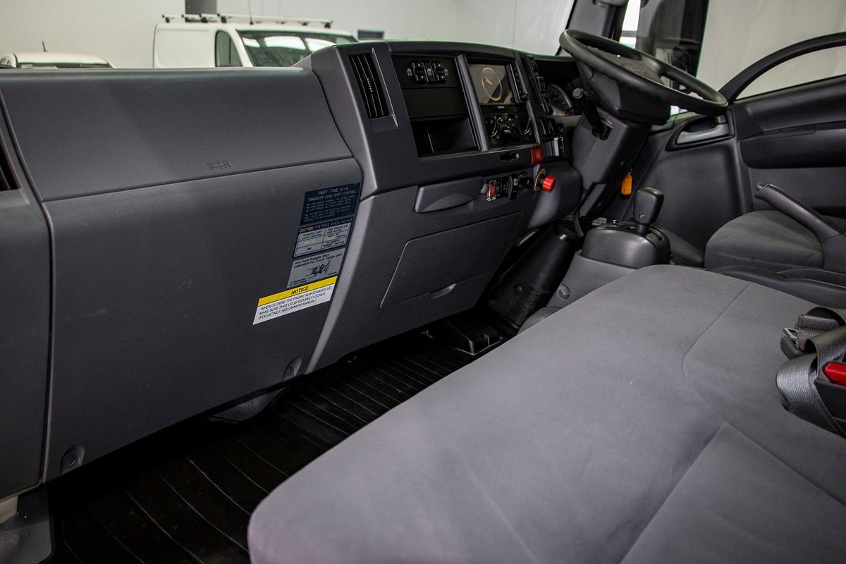 2020 Isuzu N Series NPS 75/45-155 image 9