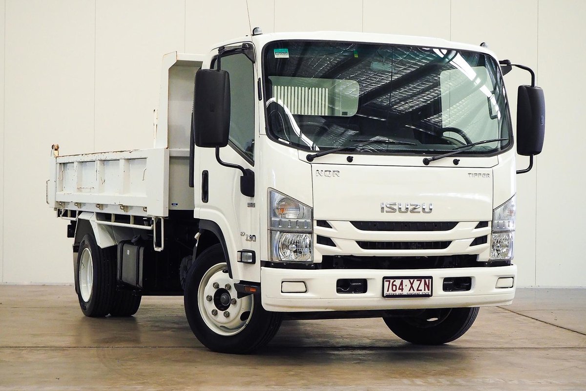 2017 Isuzu N Series NQR 87/80-190 image 2