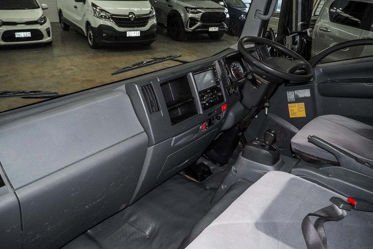 2017 Isuzu N Series NQR 87/80-190 image 12