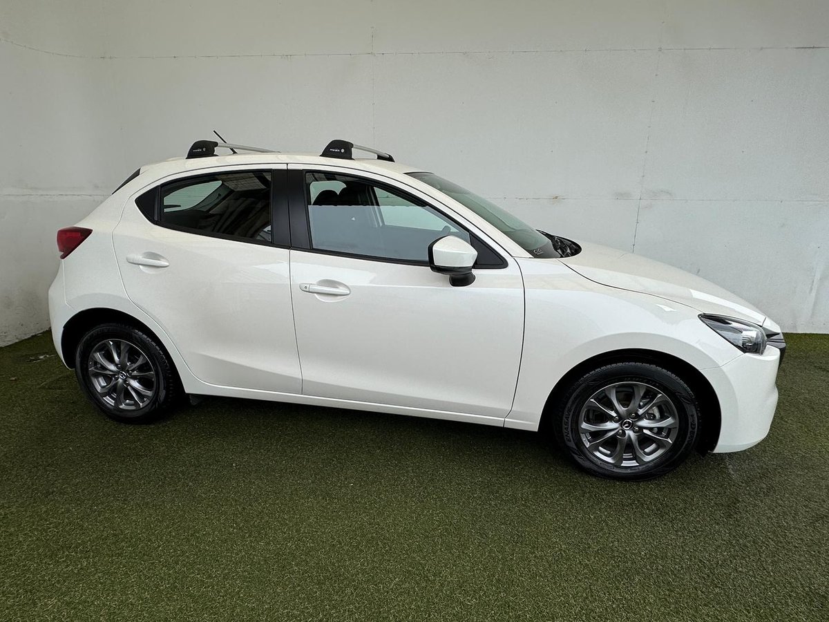 2023 Mazda 2 G15 Pure DJ Series image 18