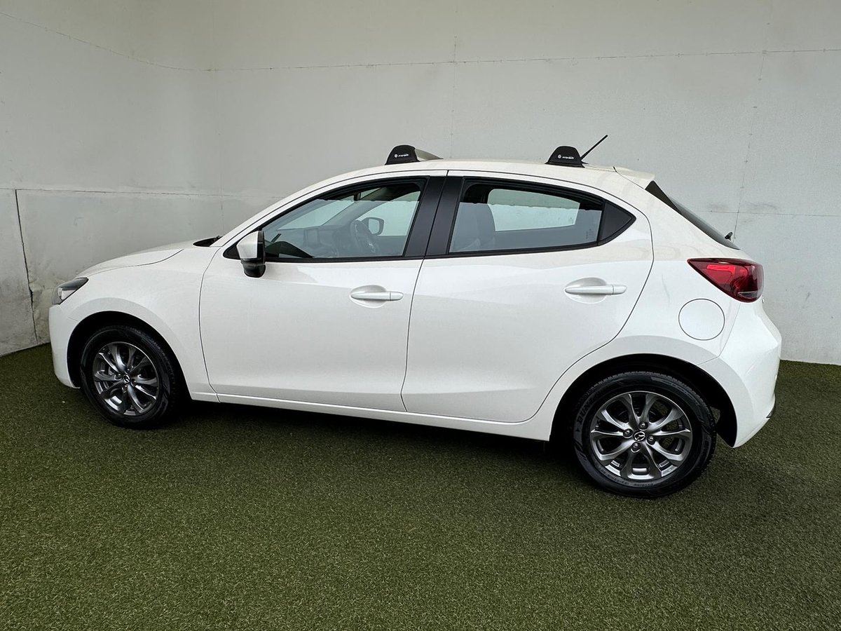2023 Mazda 2 G15 Pure DJ Series image 19