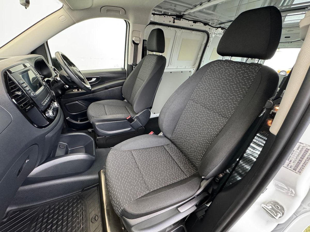 2021 Mercedes-Benz Vito 116CDI 447 image 11