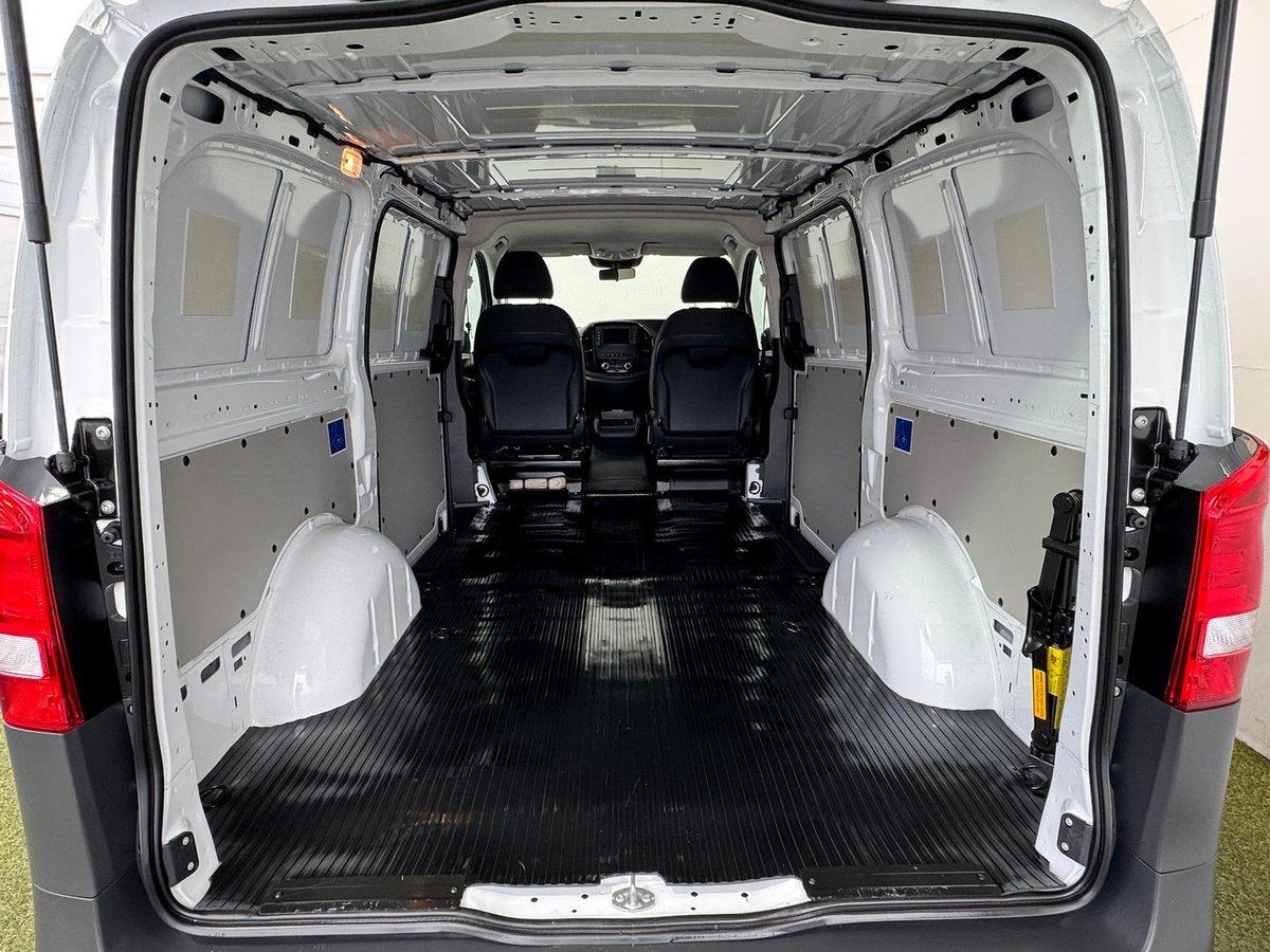 2021 Mercedes-Benz Vito 116CDI 447 image 15