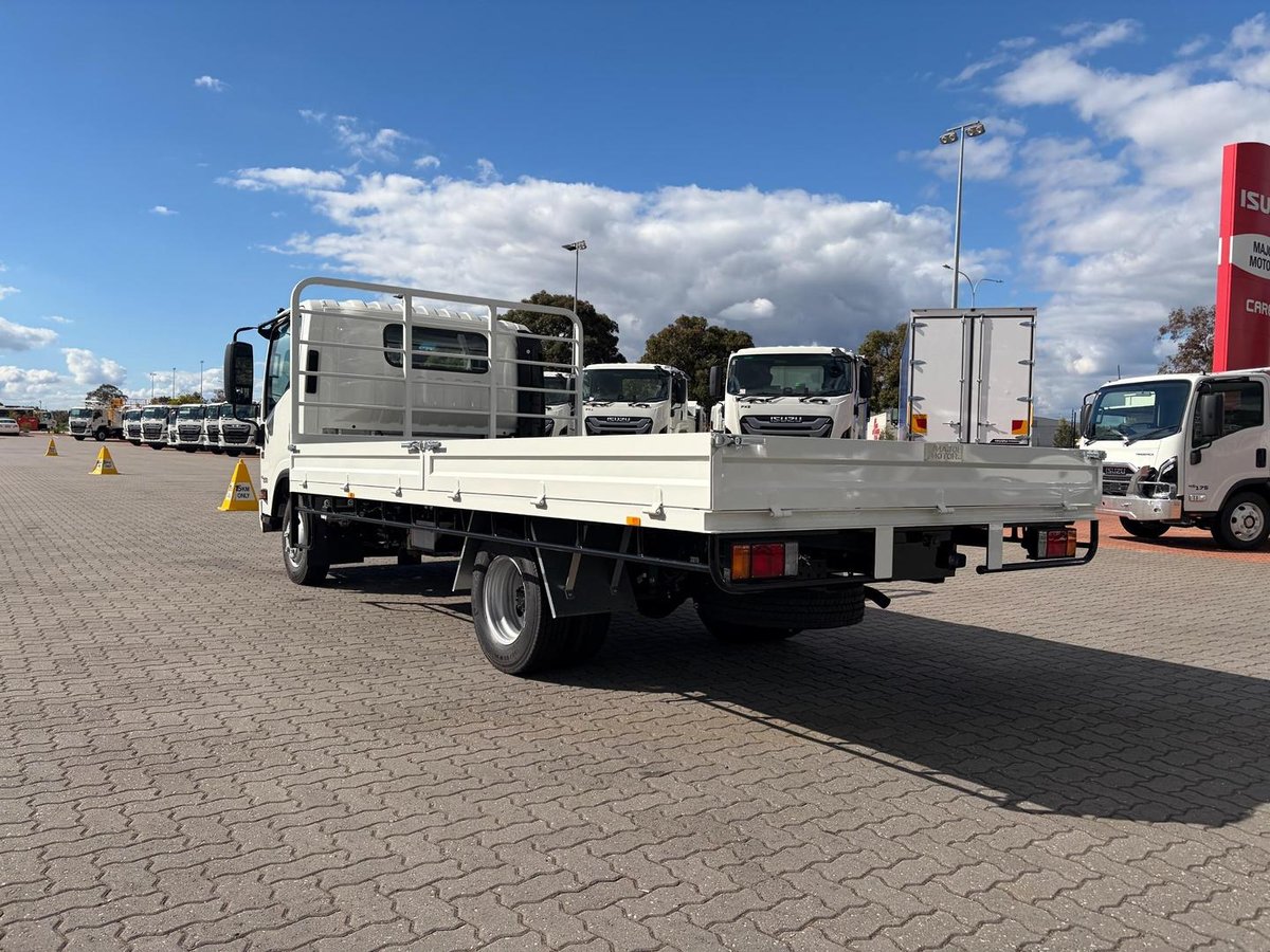 2025 Isuzu Nnr 45 150 Amt Mwb 4.5M Dropside Tray image 8