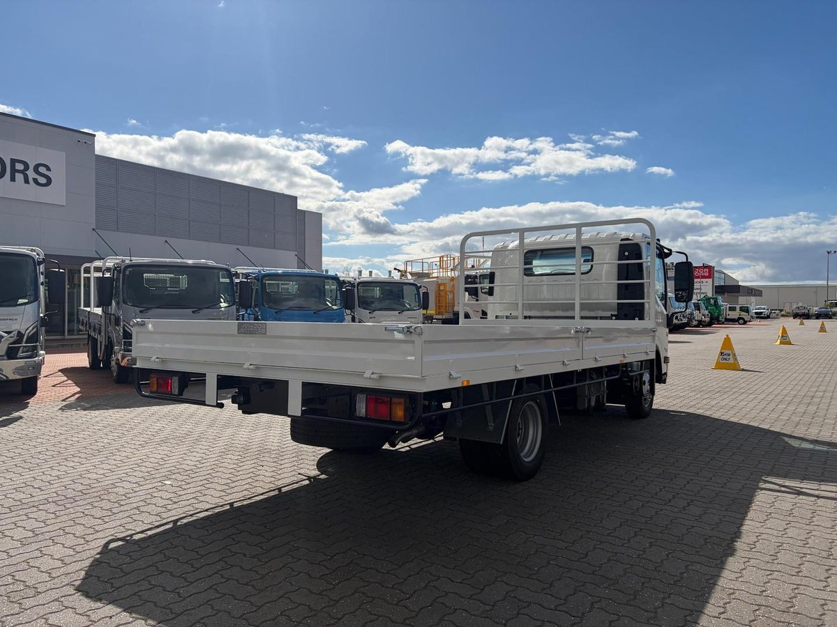 2025 Isuzu Nnr 45 150 Amt Mwb 4.5M Dropside Tray image 5