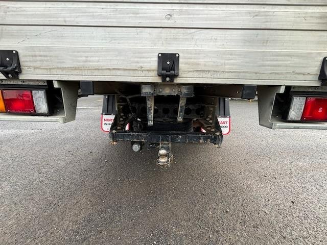 2011 Isuzu N Series NPR 200/275 image 8