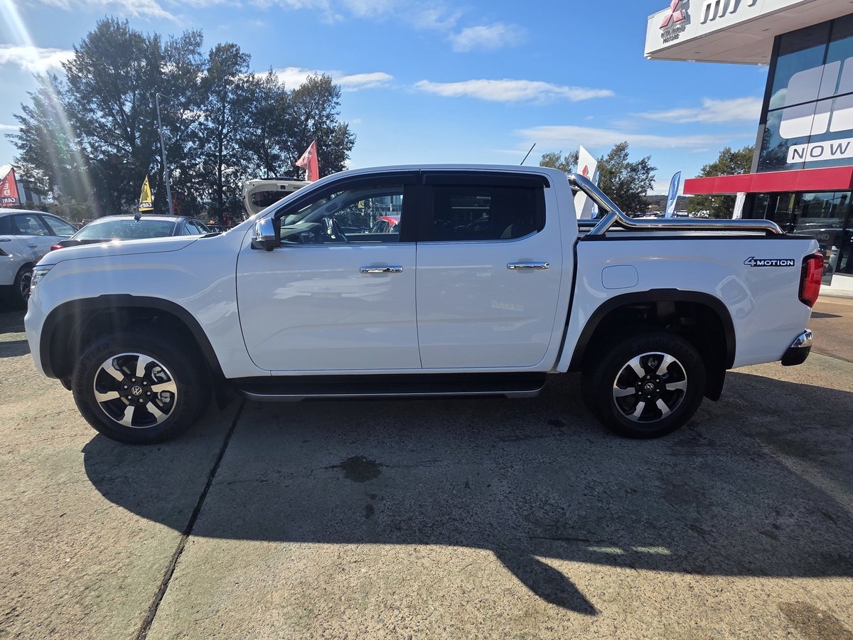 2024 Volkswagen Amarok TDI500 Style NF MY24 4X4 Dual Range image 9