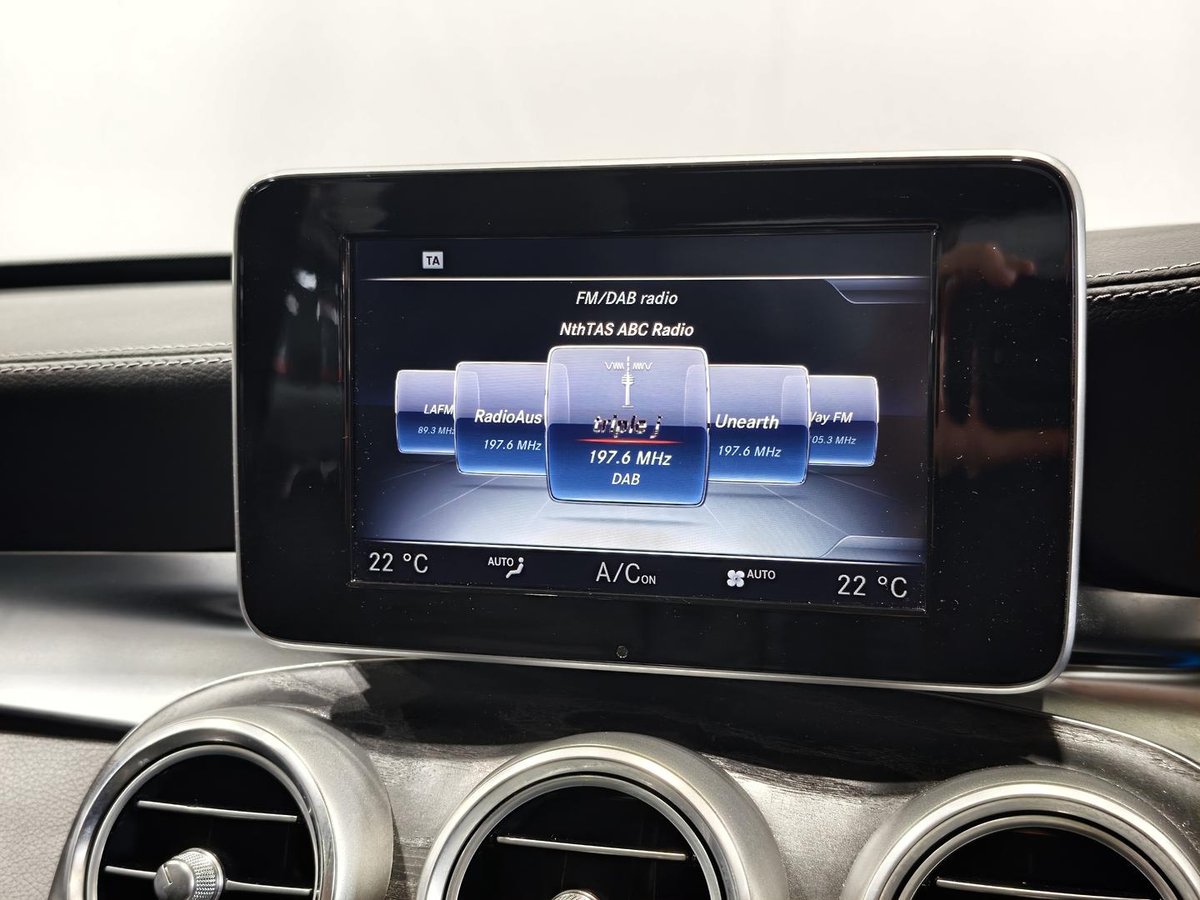 2018 Toyota Camry image 18