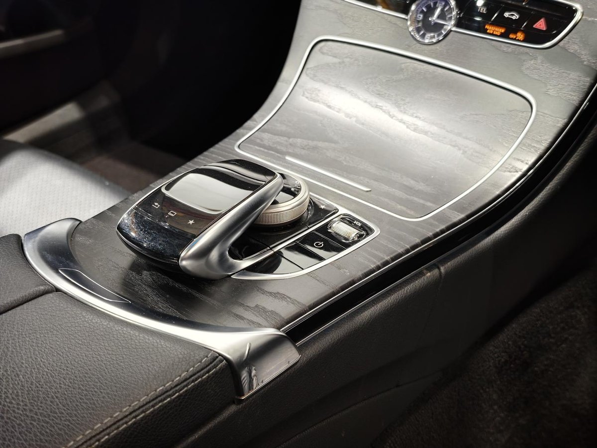 2018 Toyota Camry image 22