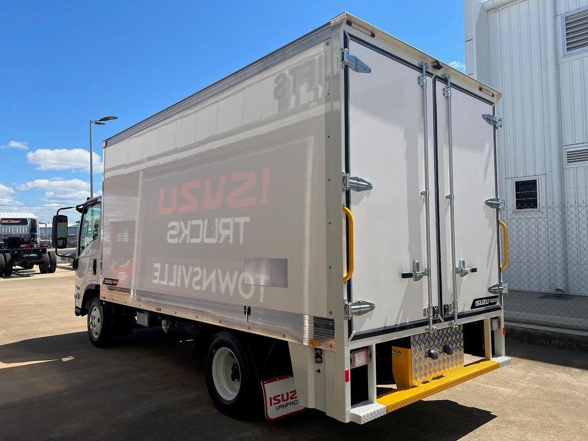 2026 Isuzu N Series image 6