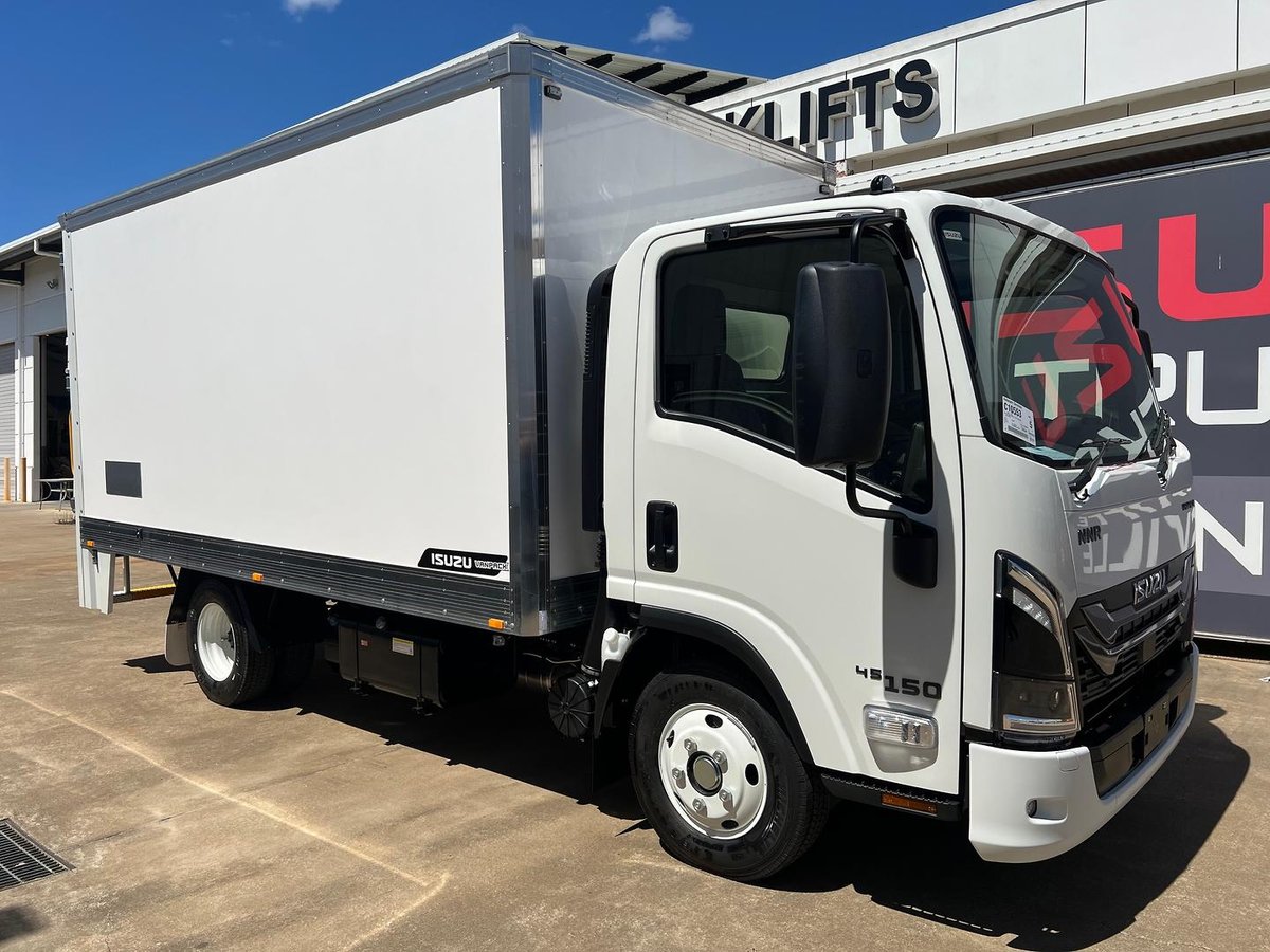 2026 Isuzu N Series image 2