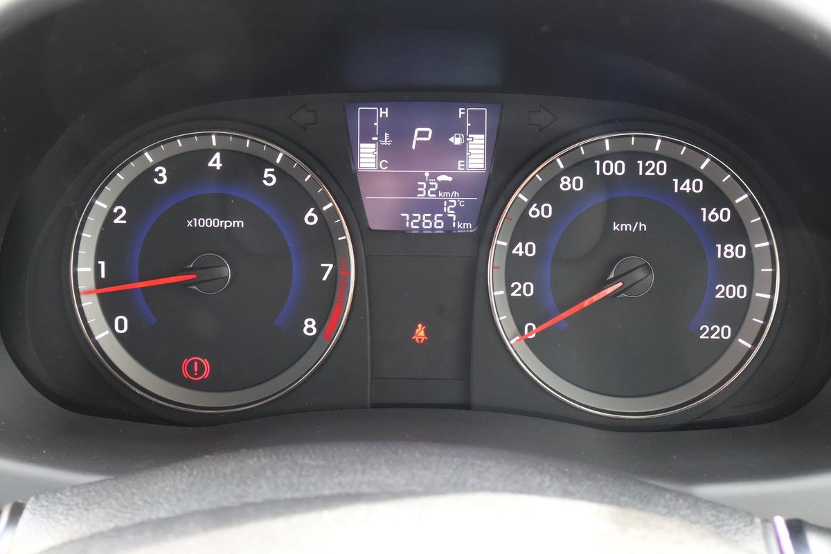 2016 Hyundai Accent Active RB4 MY17 image 12