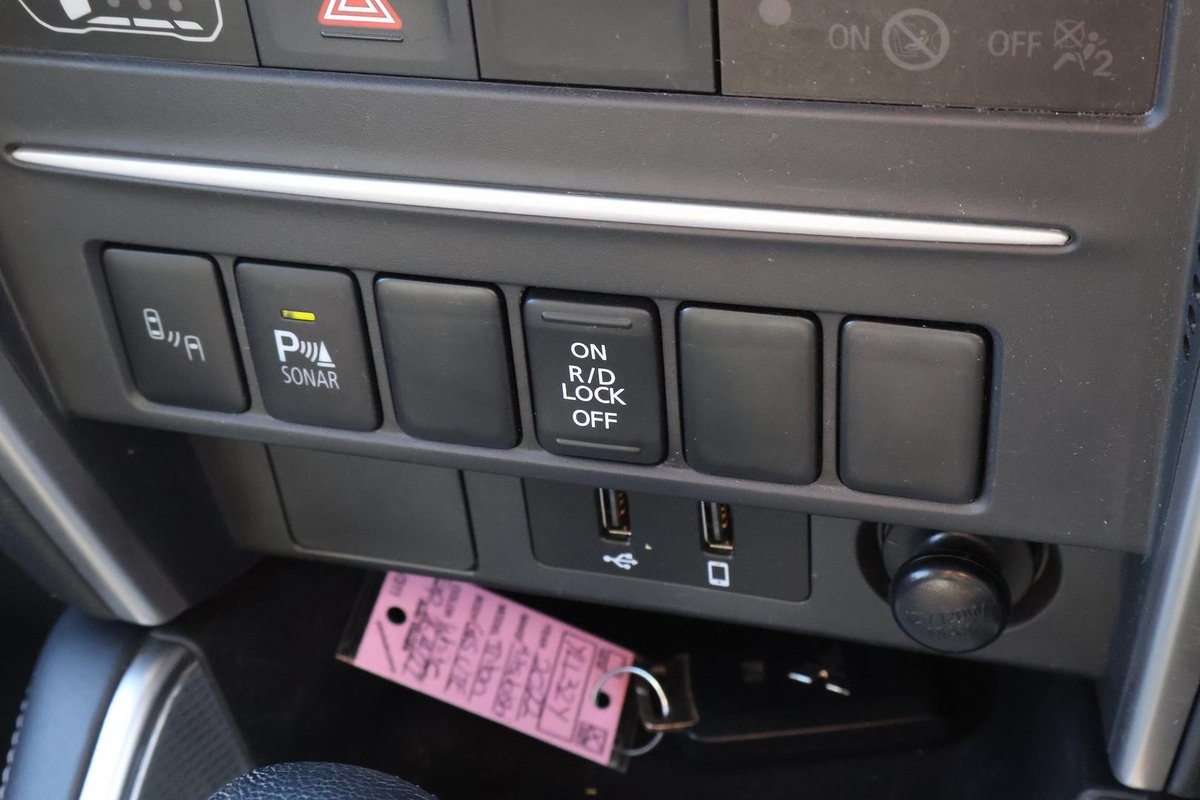 2022 Mitsubishi Triton GLS MR MY22 4X4 Dual Range image 20