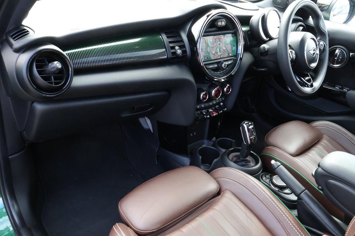 2019 MINI Hatch Cooper S 60 Years Edition F55 LCI image 26