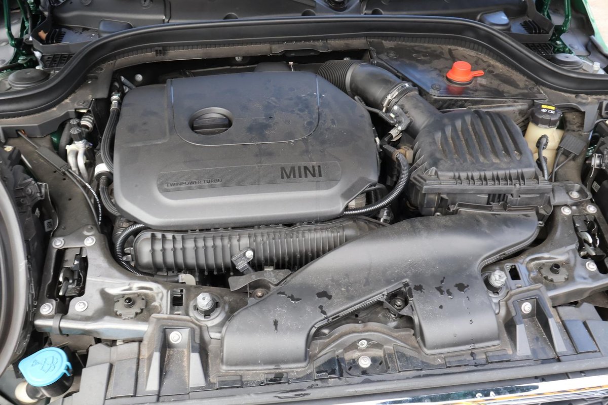 2019 MINI Hatch Cooper S 60 Years Edition F55 LCI image 28
