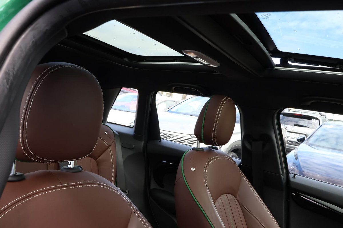 2019 MINI Hatch Cooper S 60 Years Edition F55 LCI image 8