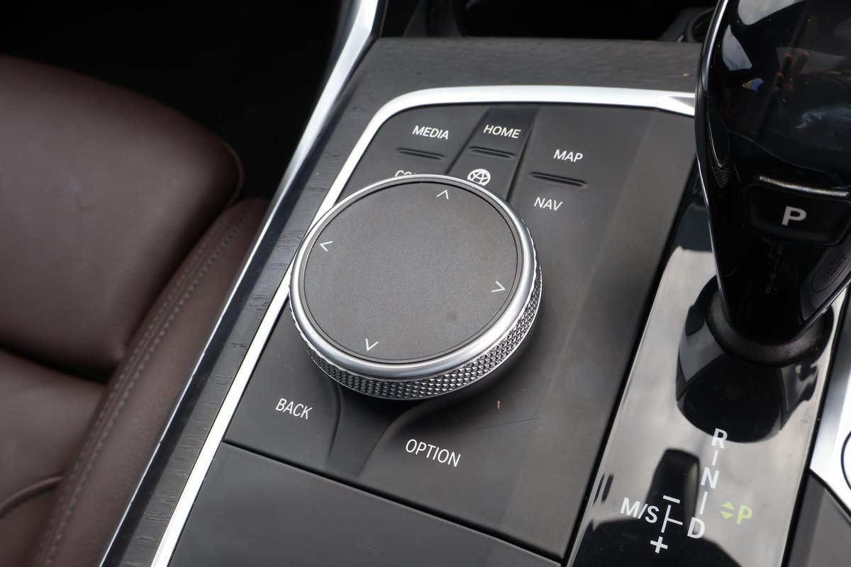 2020 BMW 3 Series 330i M Sport G20 image 23