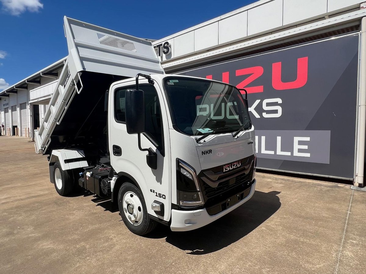 2026 Isuzu N Series image 2