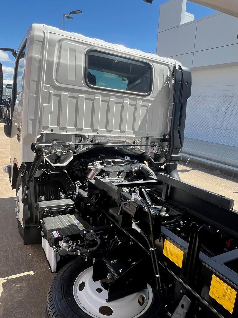2026 Isuzu N Series image 6
