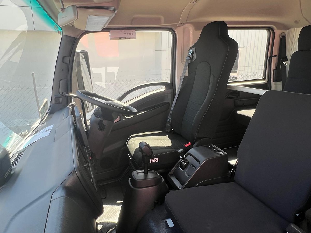 2026 Isuzu F Series image 6
