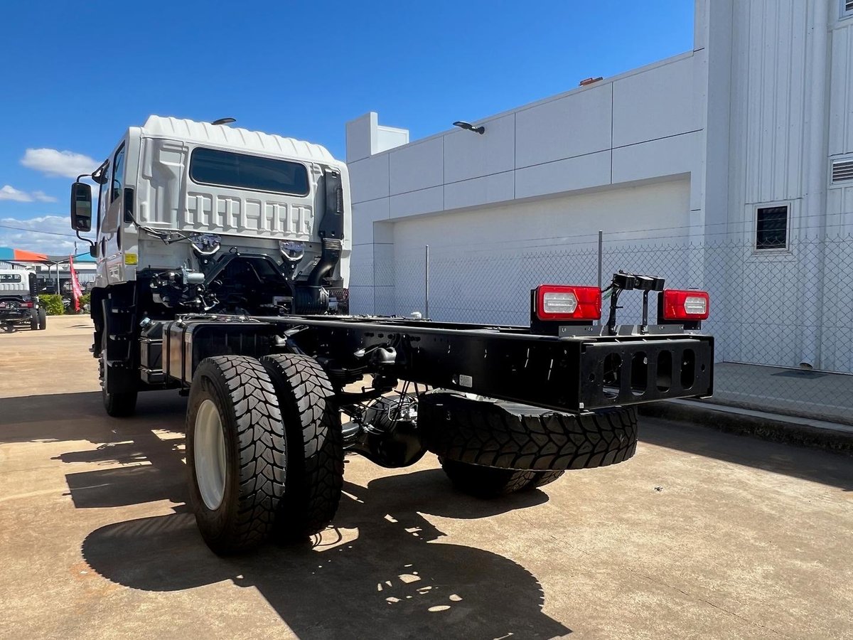 2026 Isuzu F Series image 9