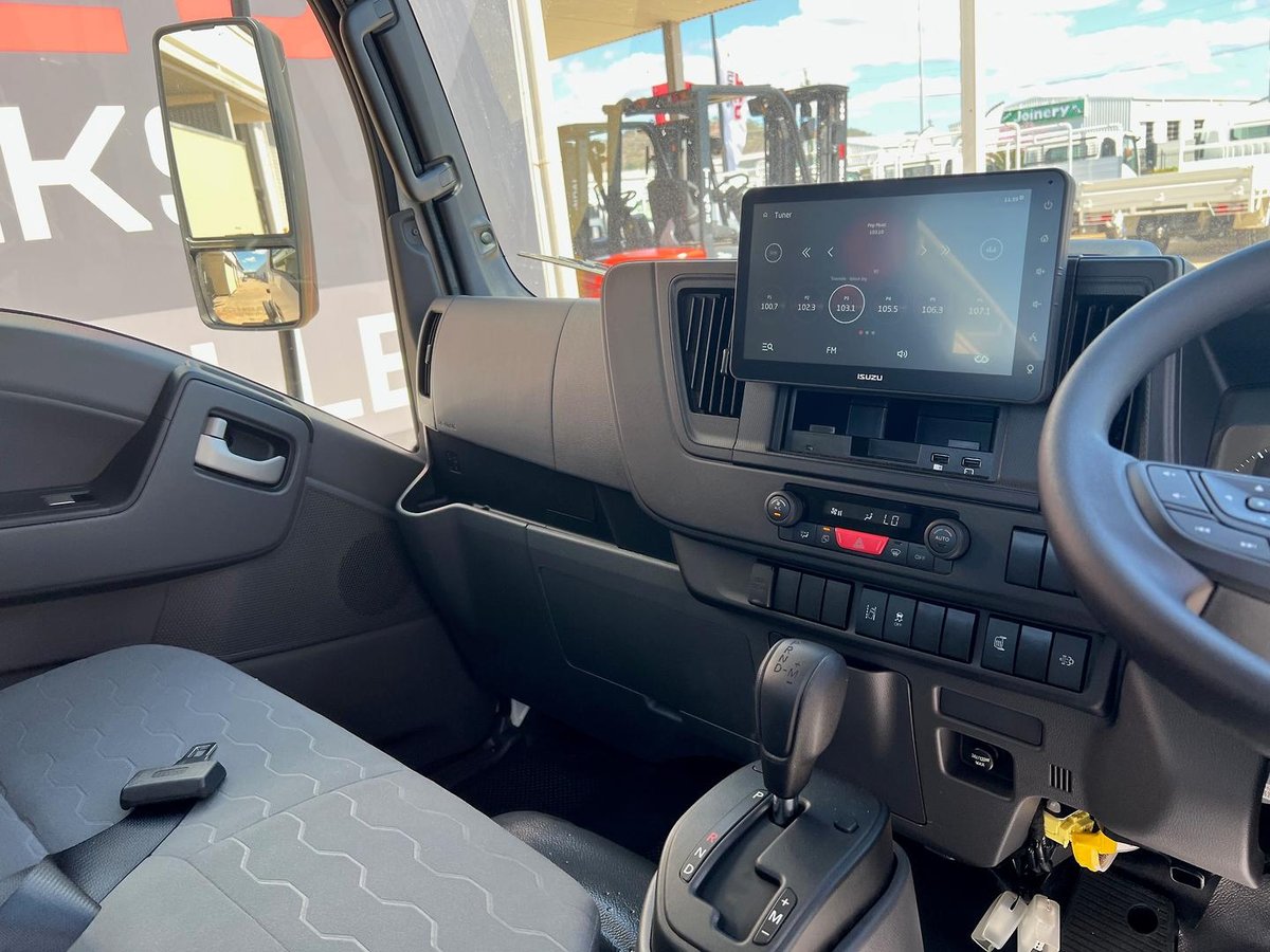 2026 Isuzu N Series image 5