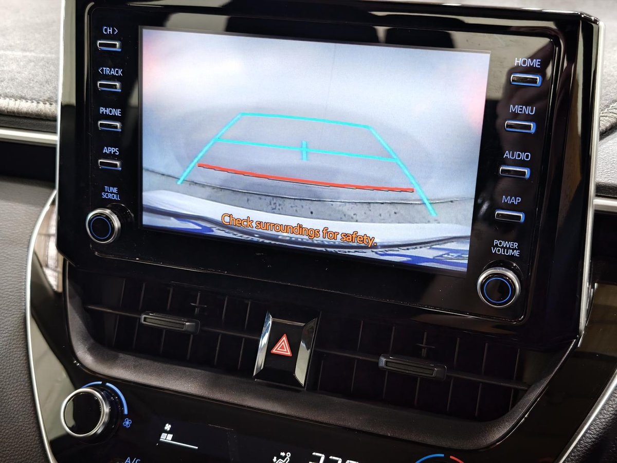 2015 Toyota Corolla image 11