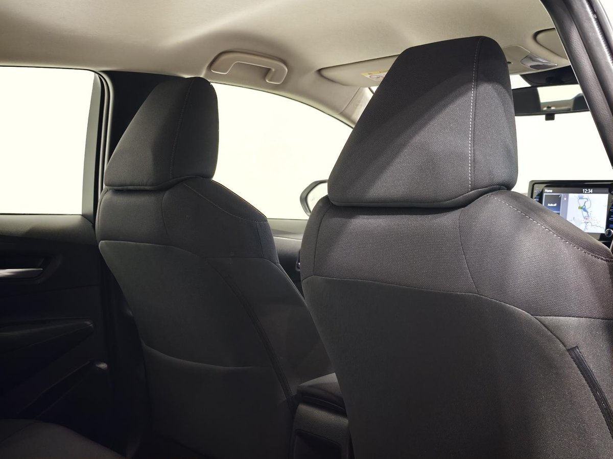 2015 Toyota Corolla image 18