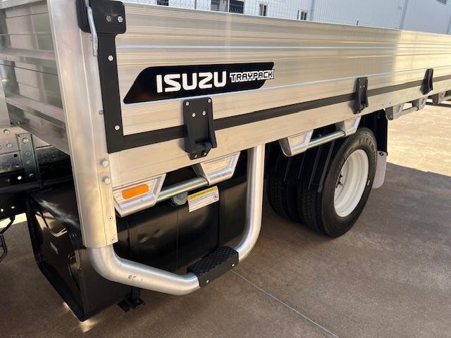 2026 Isuzu N Series image 11