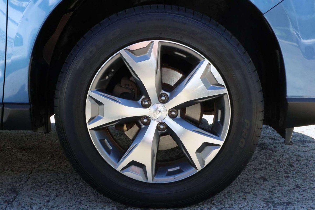 2014 Subaru Forester 2.5i Luxury S4 MY14 AWD image 31
