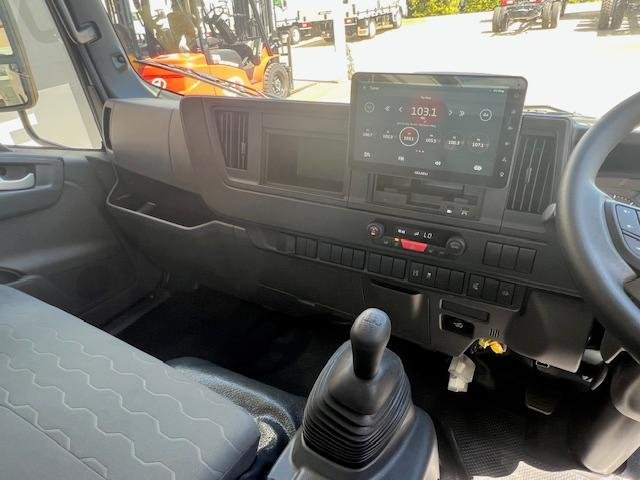 2025 Isuzu N Series image 10