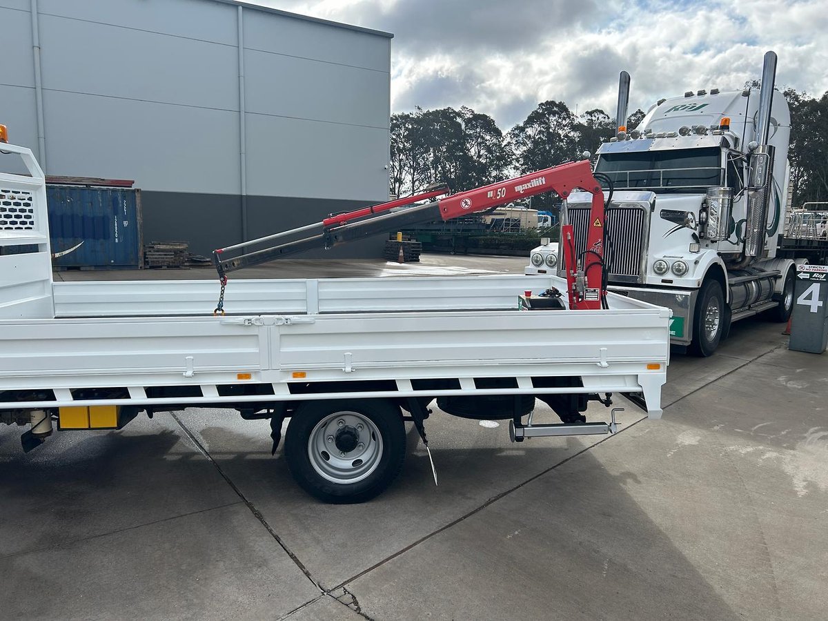 2019 Isuzu N Series NNR 55/45-150 image 21