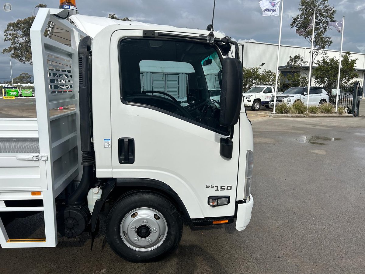 2019 Isuzu N Series NNR 55/45-150 image 10