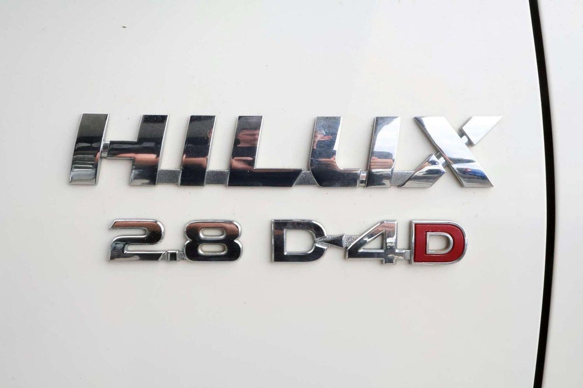 2022 Toyota Hilux SR GUN126R 4X4 Dual Range image 10