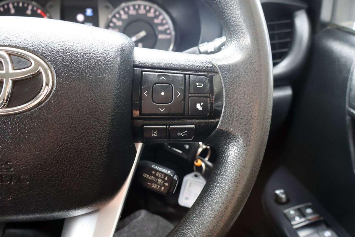 2022 Toyota Hilux SR GUN126R 4X4 Dual Range image 21