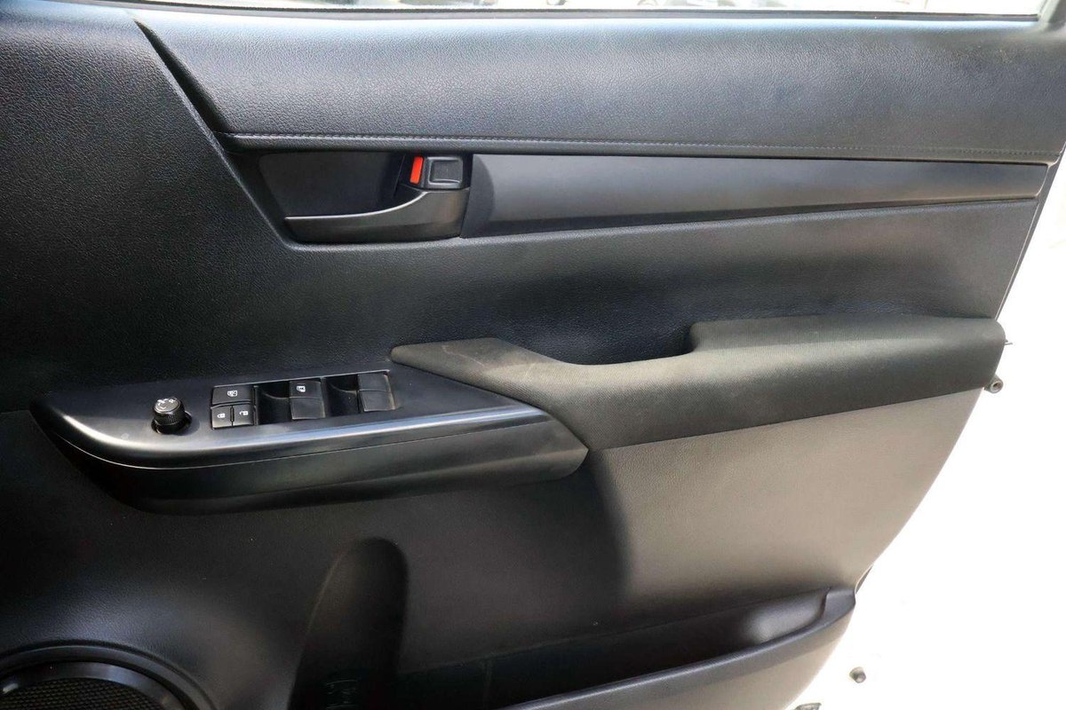 2022 Toyota Hilux SR GUN126R 4X4 Dual Range image 20
