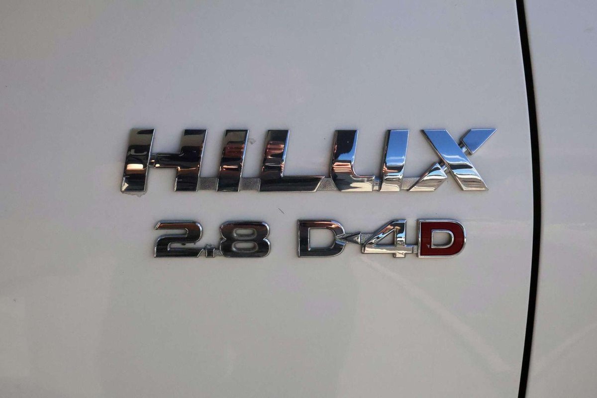2022 Toyota Hilux SR GUN126R 4X4 Dual Range image 22