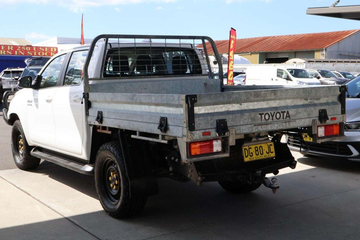 2022 Toyota Hilux SR GUN126R 4X4 Dual Range image 7
