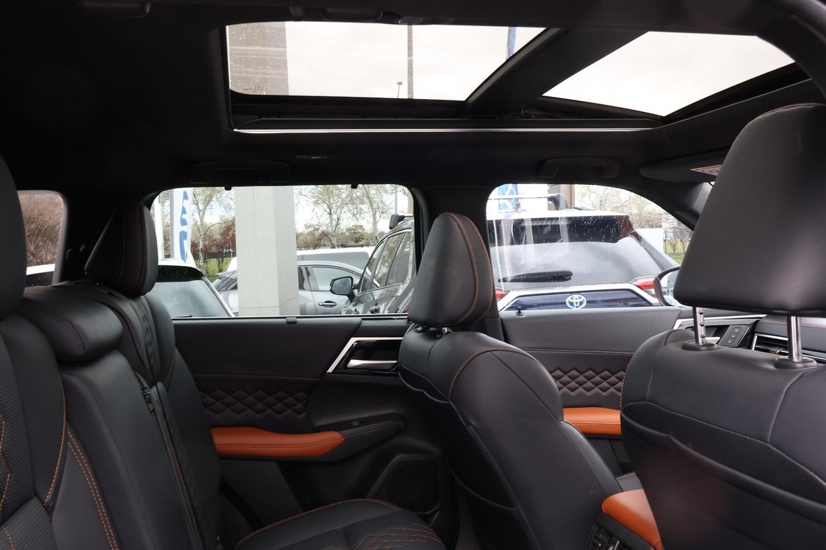 2023 Mitsubishi Outlander Exceed Tourer ZM MY23 AWD image 13