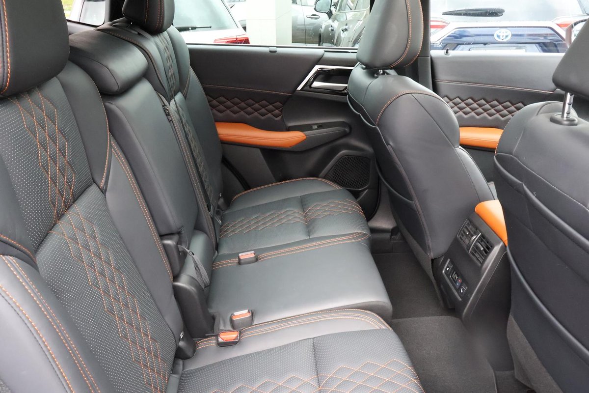 2023 Mitsubishi Outlander Exceed Tourer ZM MY23 AWD image 17