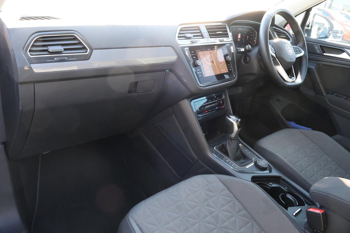 2018 Volkswagen Tiguan image 23