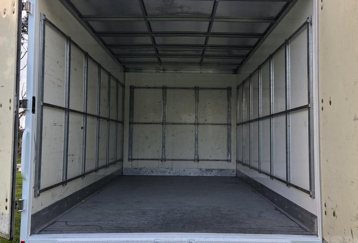 2021 Isuzu N Series NNR 45-150 image 13