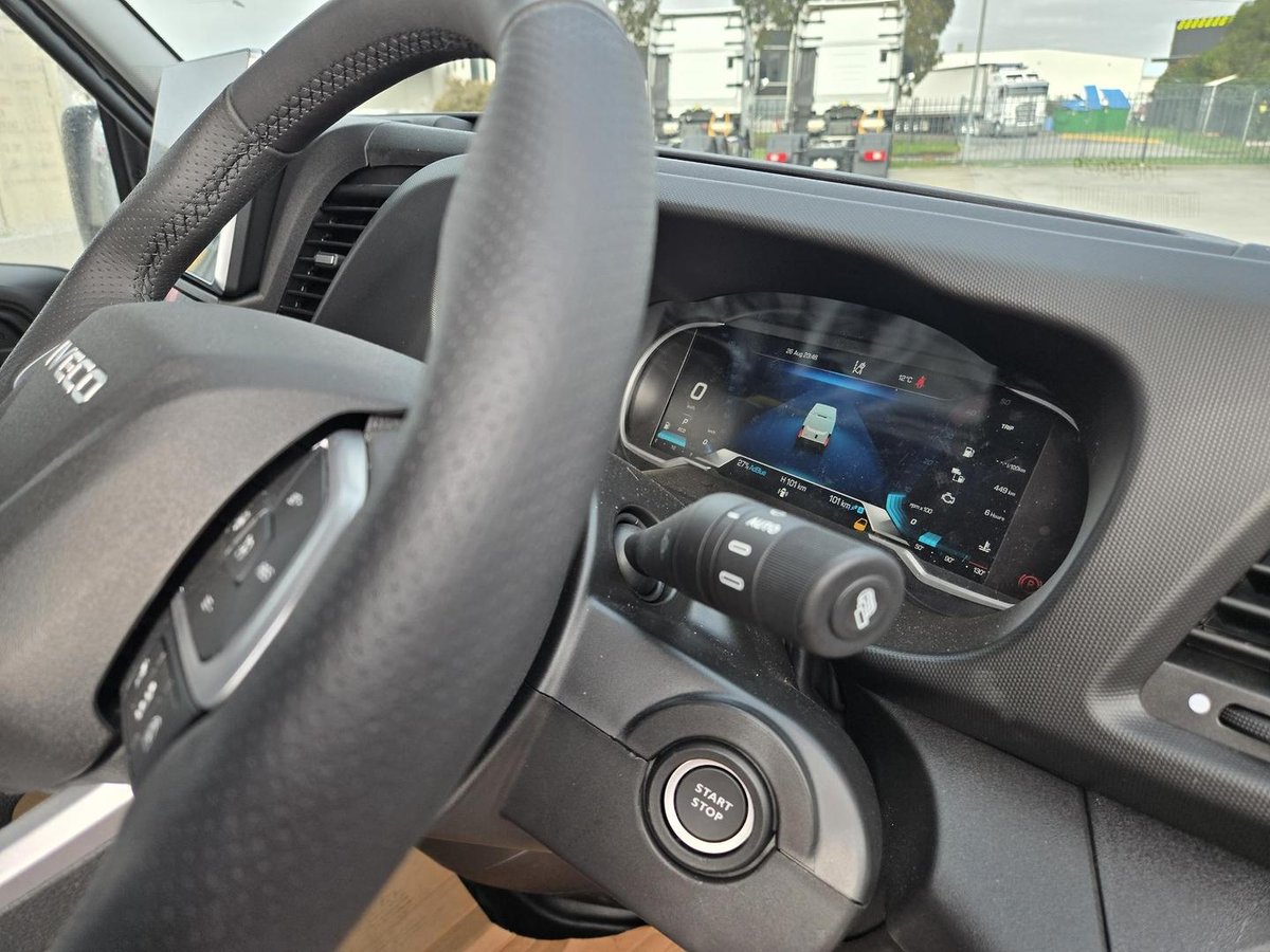2026 Iveco Daily 42S18V image 13