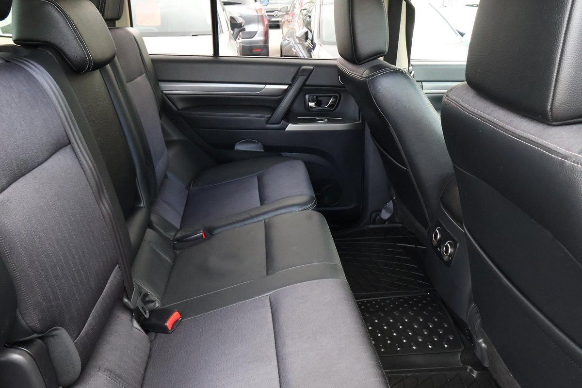 2019 Mitsubishi Pajero GLS NX MY20 4X4 Dual Range image 25
