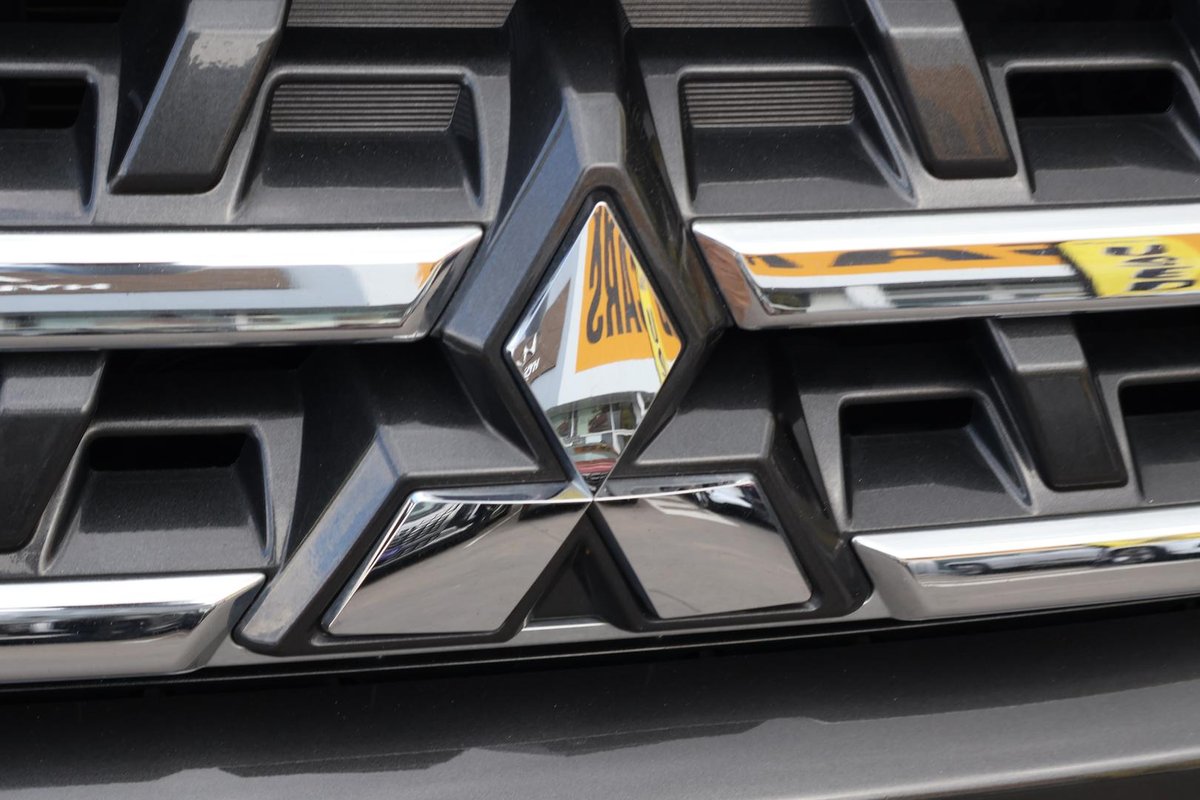 2019 Mitsubishi Pajero GLS NX MY20 4X4 Dual Range image 35