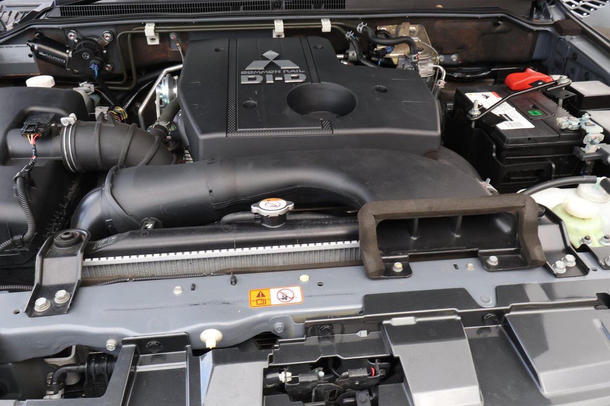 2019 Mitsubishi Pajero GLS NX MY20 4X4 Dual Range image 30