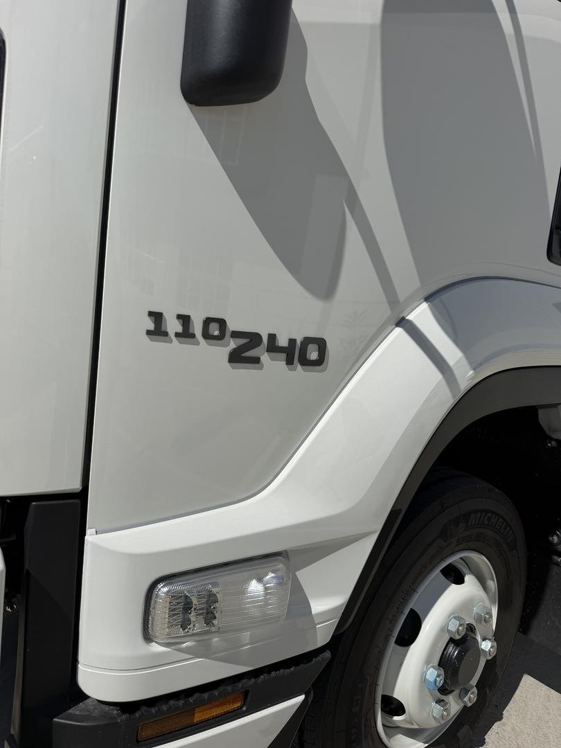 2026 Isuzu F Series FRR 110-240 MT D41 image 6