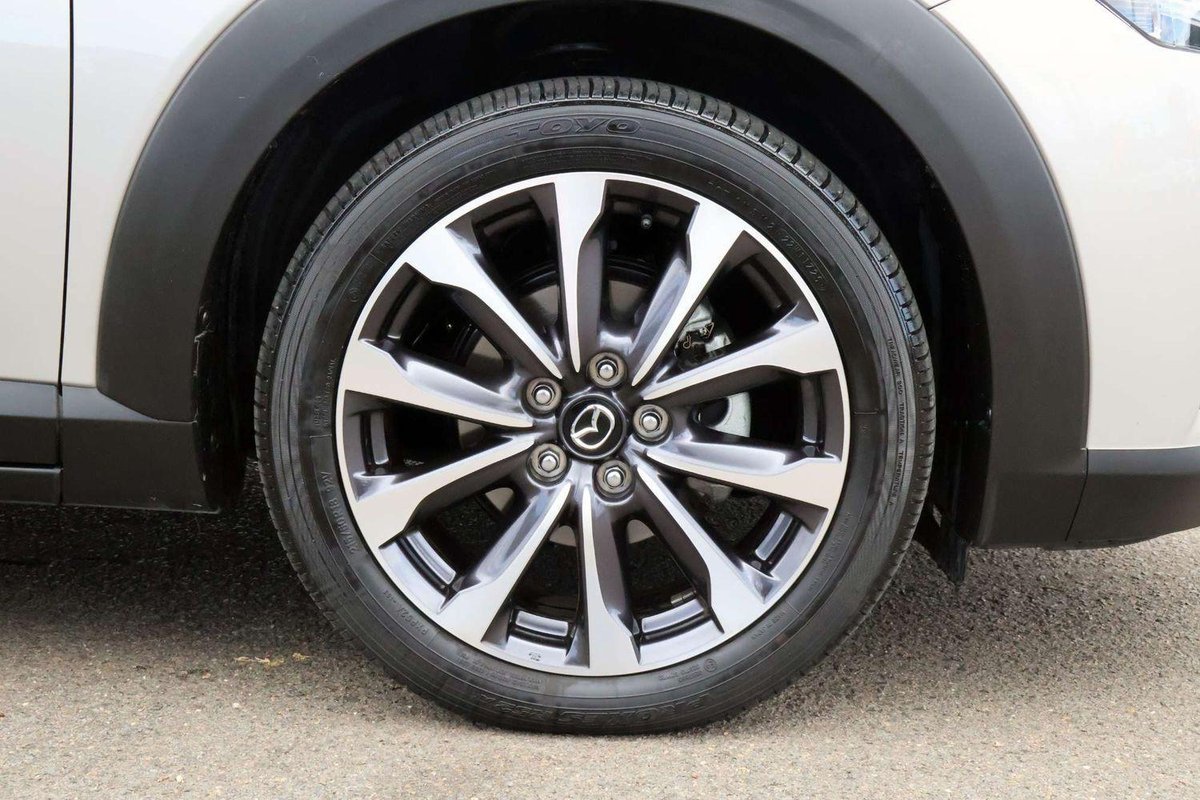 2025 Mazda CX-3 G20 Pure DK image 9