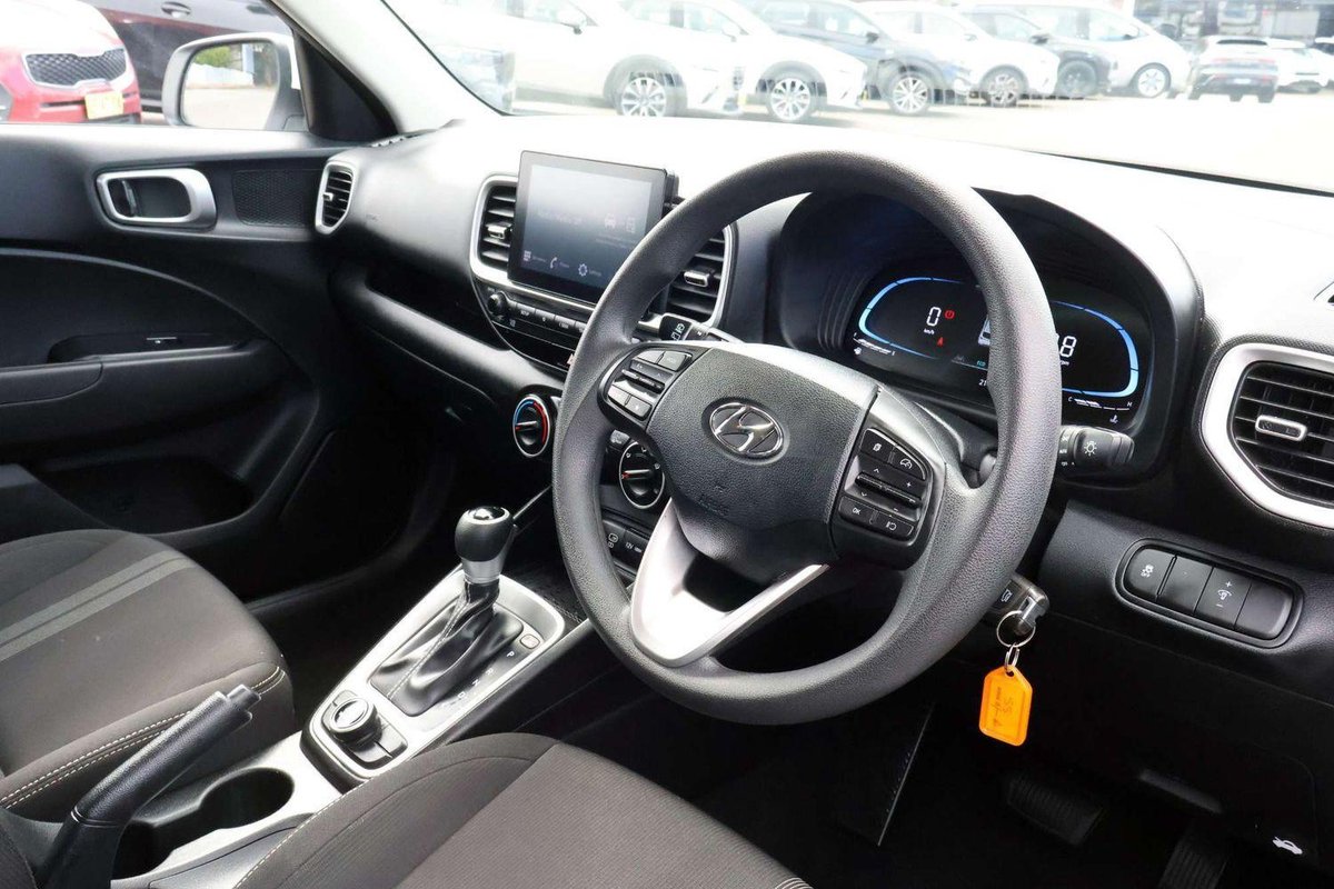 2025 Hyundai Venue QX.V5 MY25 image 10