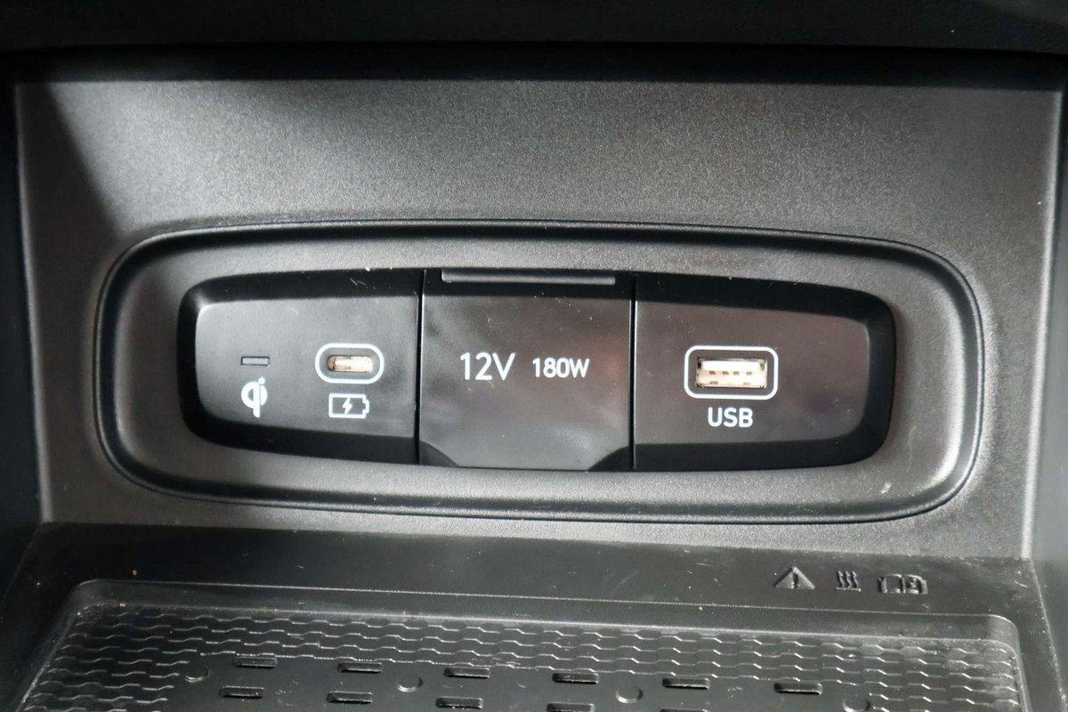 2025 Hyundai Venue QX.V5 MY25 image 16